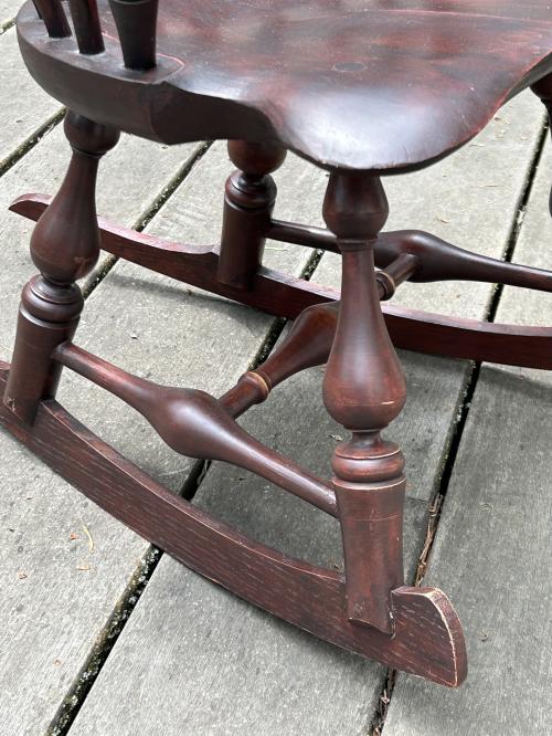 Childs Continuous Arm Rocker